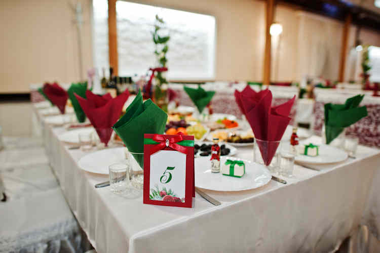 Christmas Wedding Inspiration 